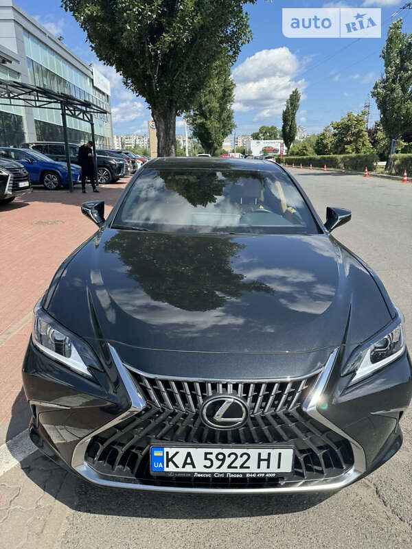 2022 lexus es 250