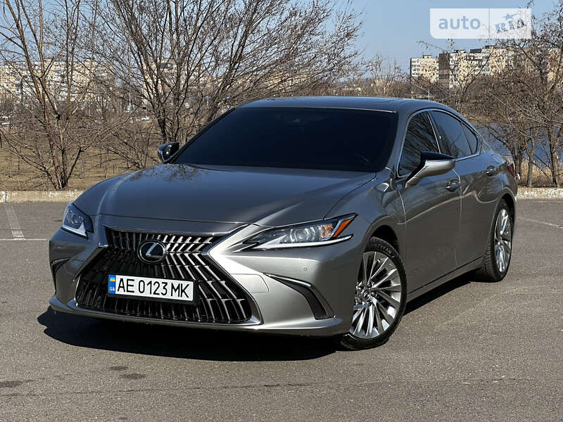 2022 lexus es 250