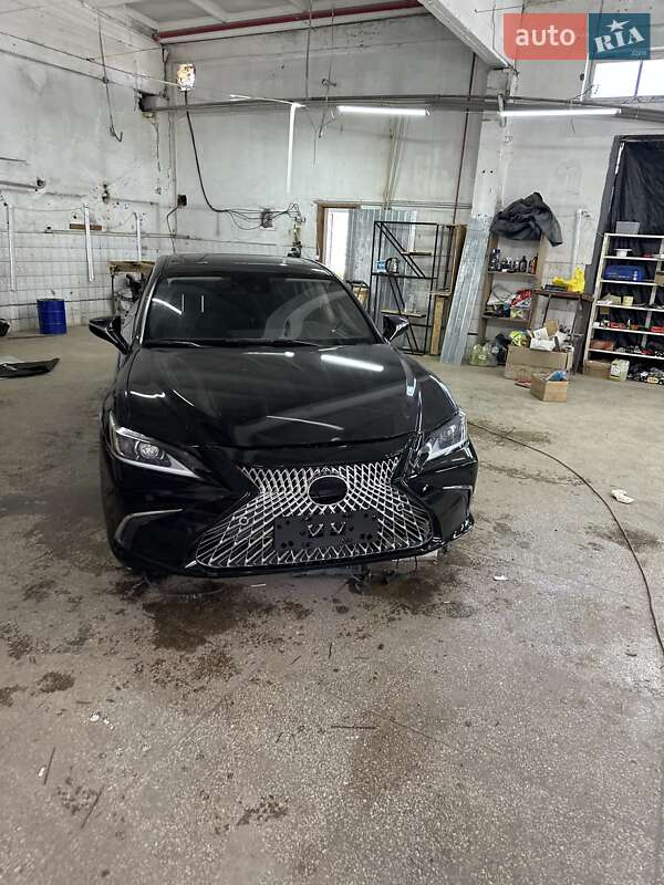 2019 lexus es 250