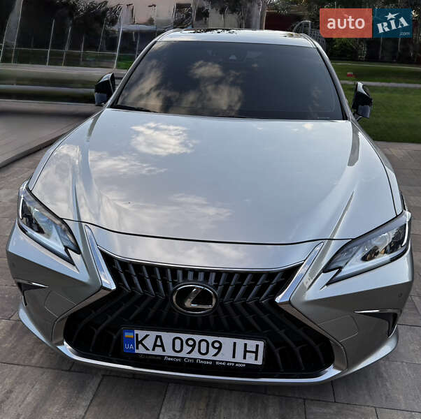 2021 lexus es 250