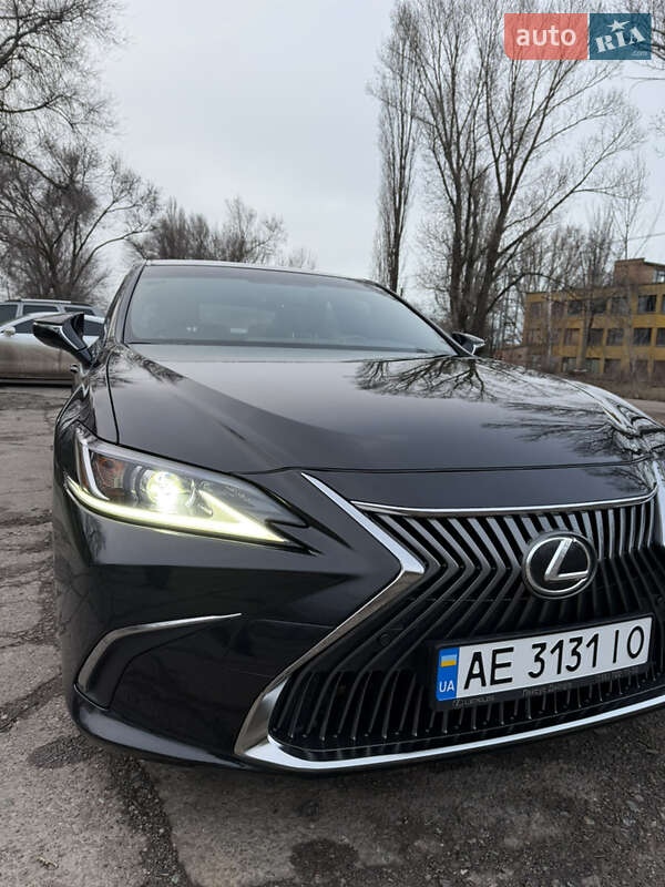 2019 lexus es 250