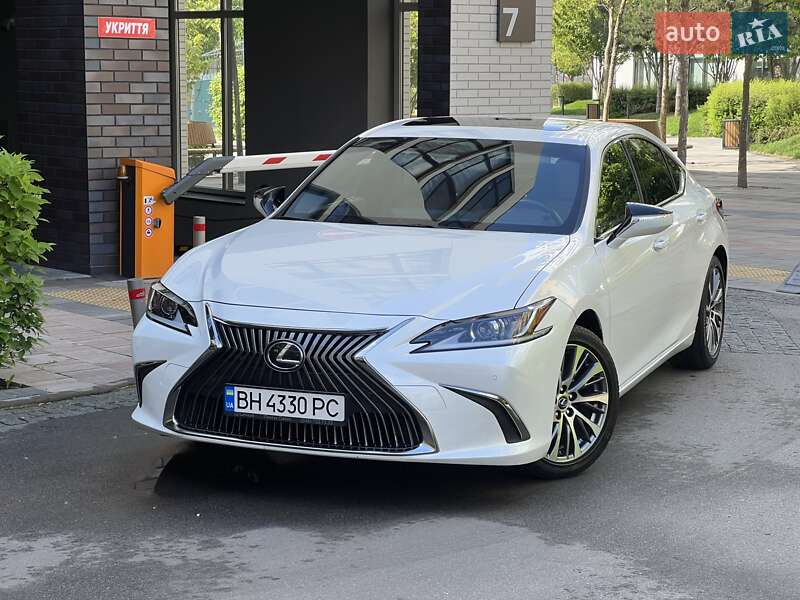 2020 lexus es 250