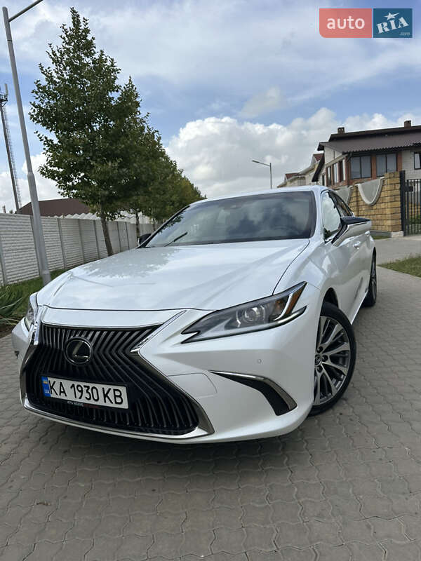 2020 lexus es 250