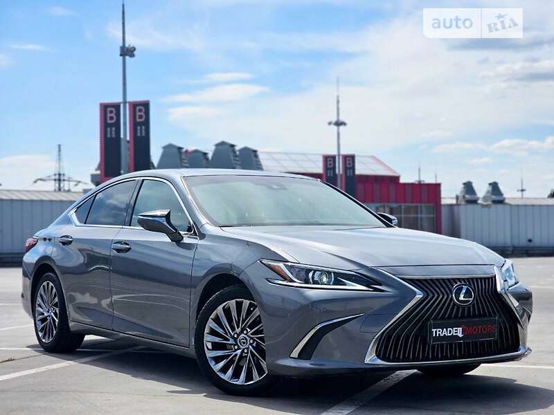 2021 lexus es-250