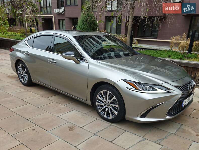 2020 lexus es 250