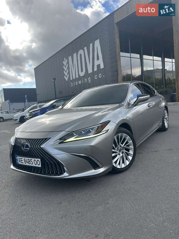 2019 lexus es 300h