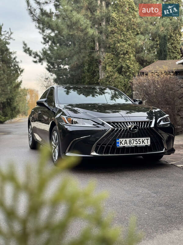 2022 lexus es