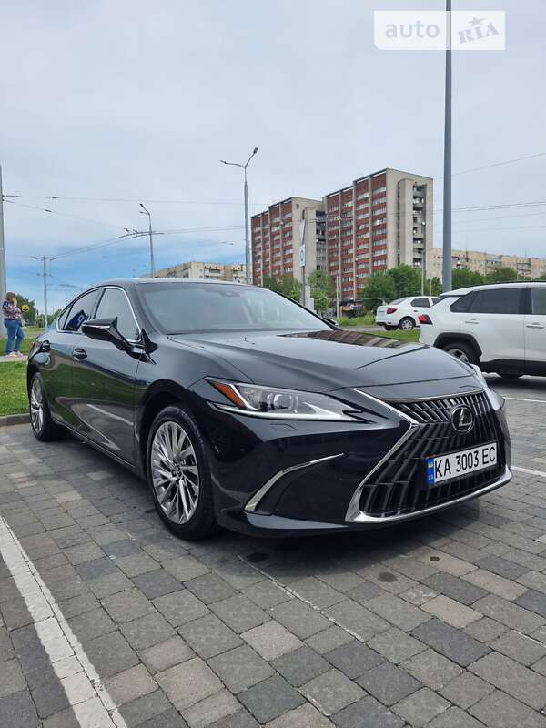 2022 lexus es 300h