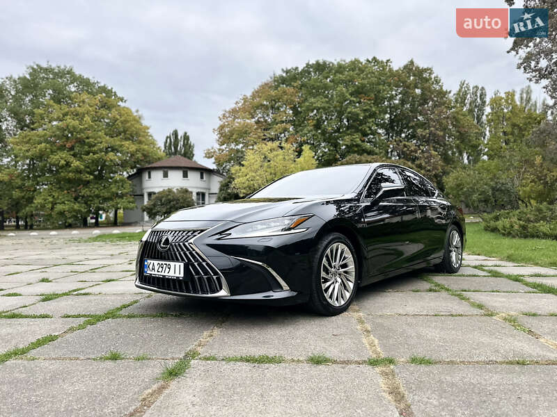 2022 lexus es 300h