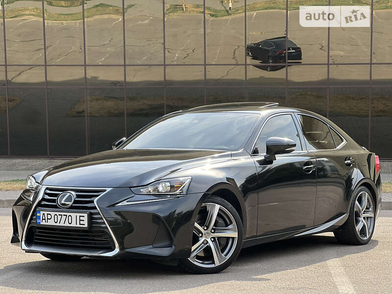 2017 lexus is 200t