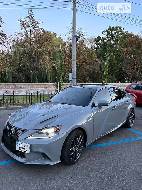 2015 lexus is 200t