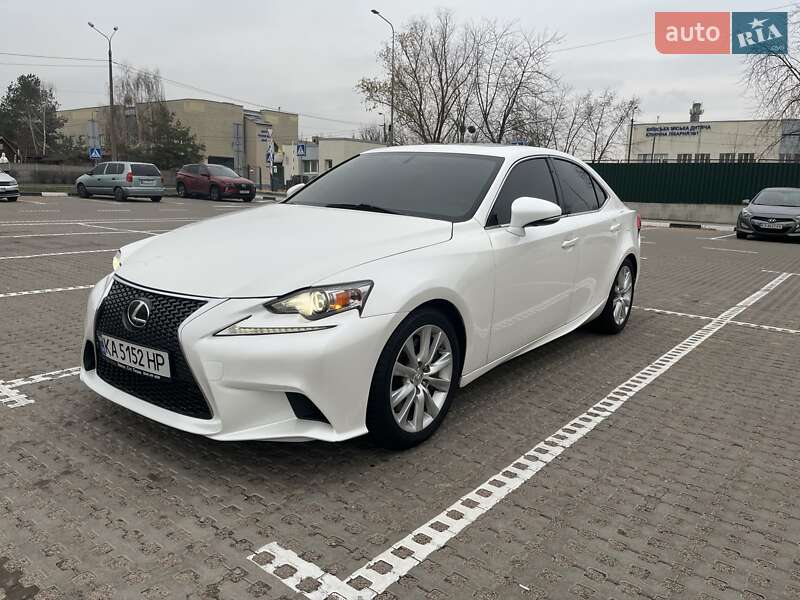 2016 LEXUS IS