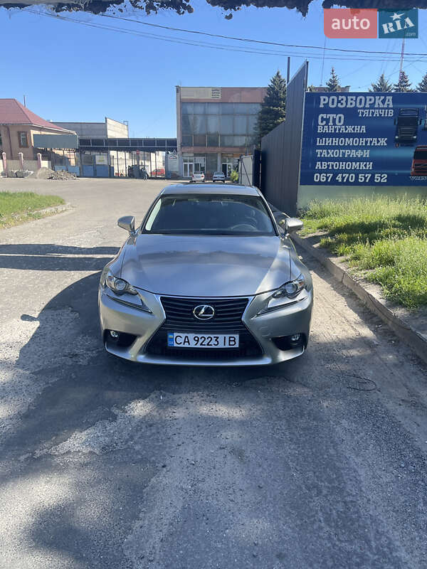 2015 lexus is-200
