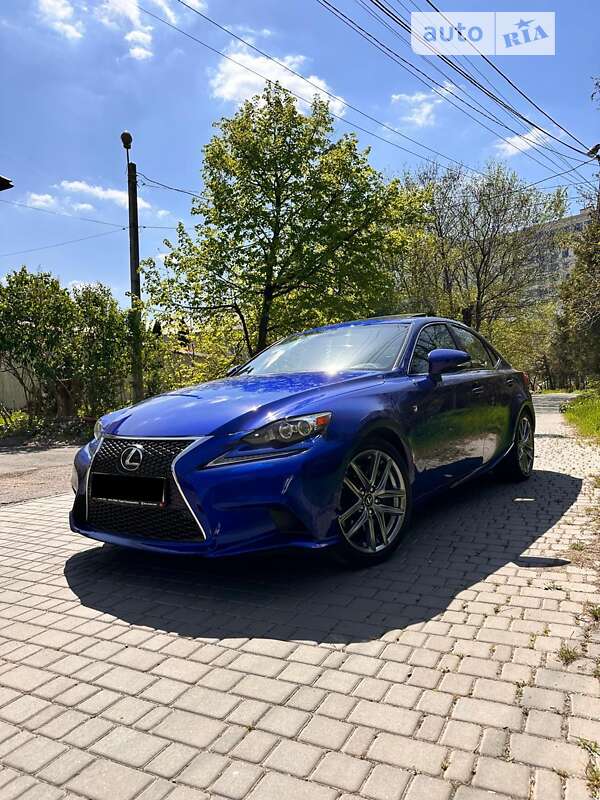 2016 lexus is