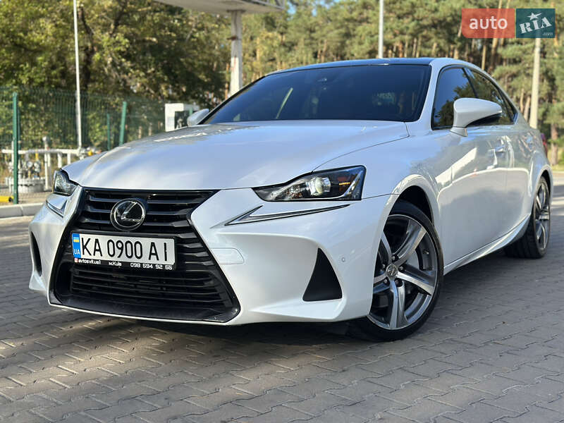2016 lexus is 200