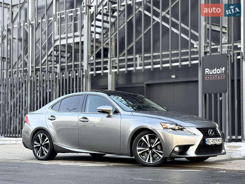 2015 lexus is-200