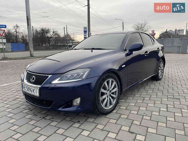 2006 lexus is 220d