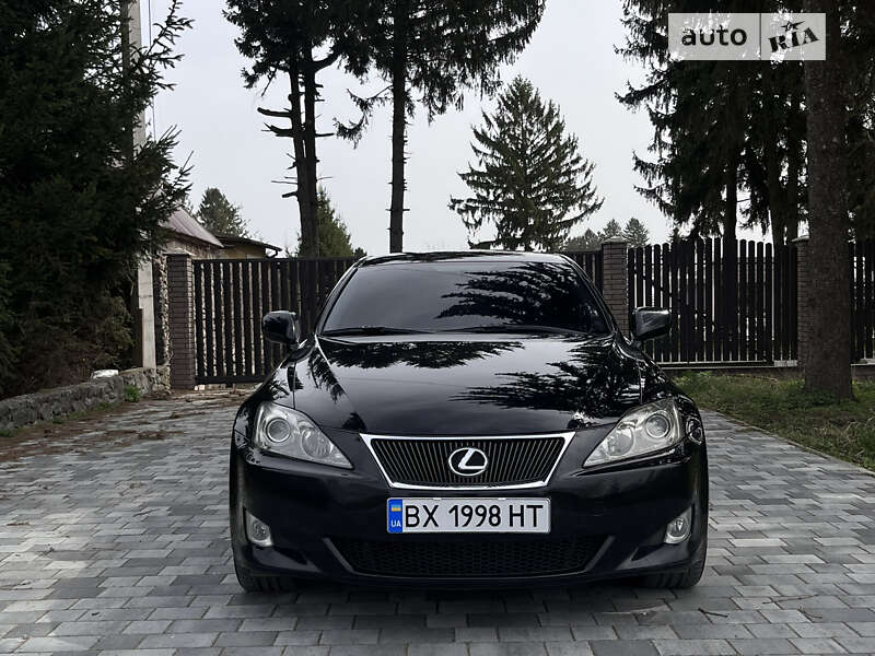 2007 lexus is 220d