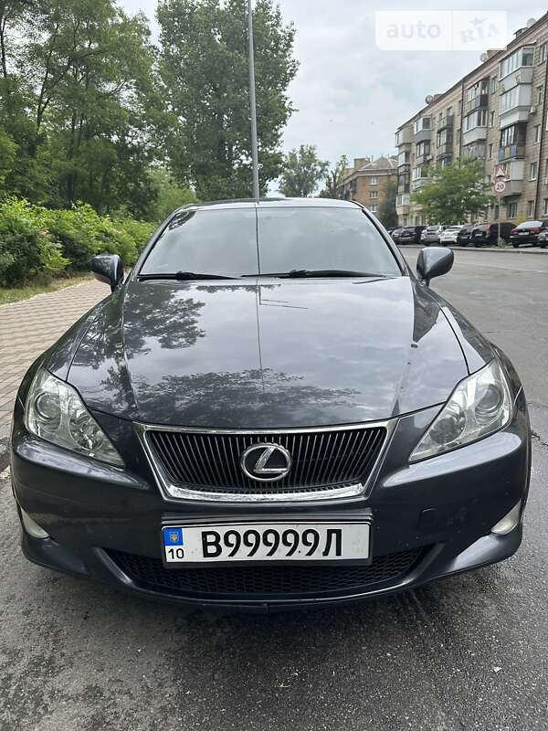 2008 lexus is 220d