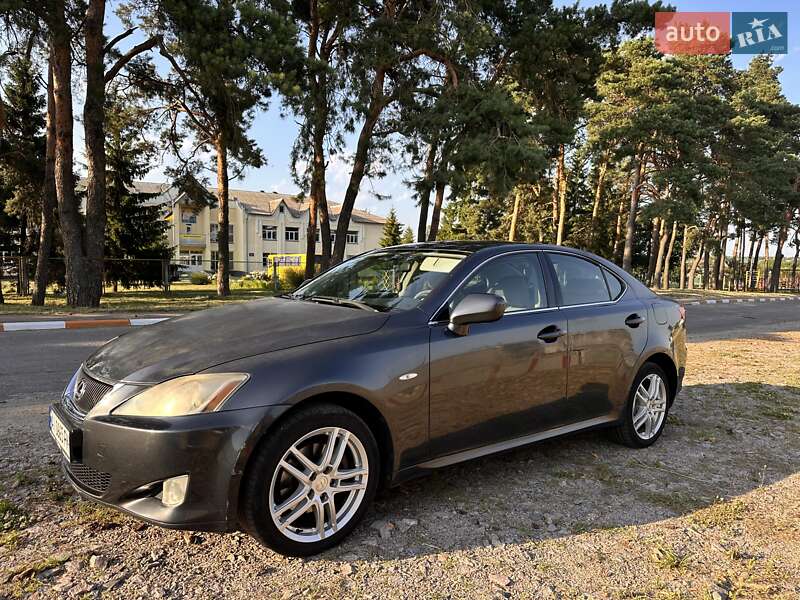 2006 lexus is 220d