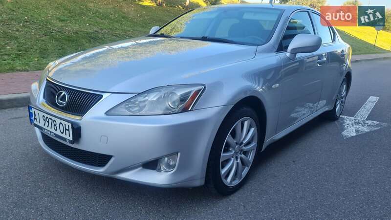 2007 lexus is 220d