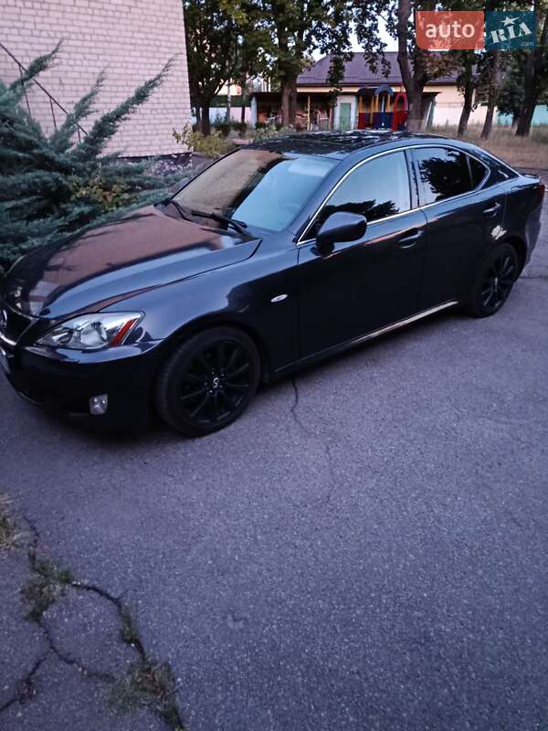 2007 lexus is 220d