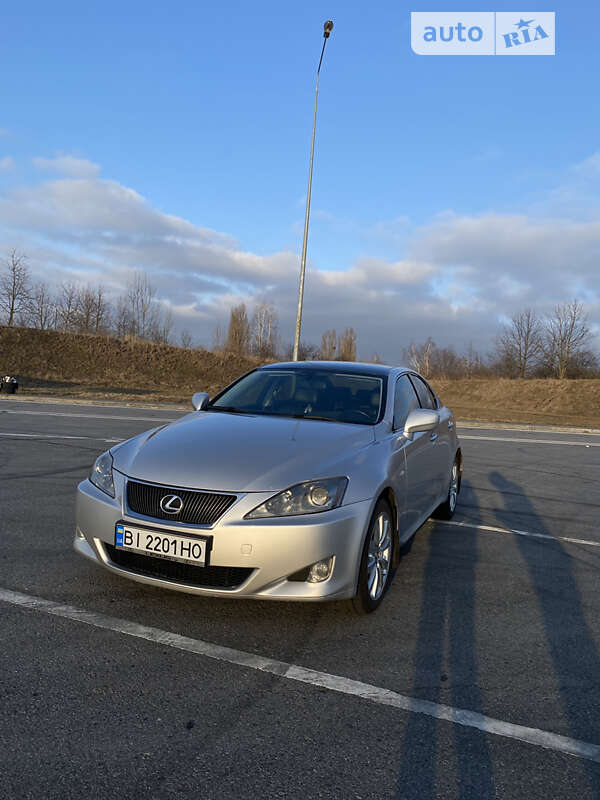 2006 lexus is 220d