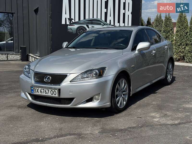 2007 lexus is 220d