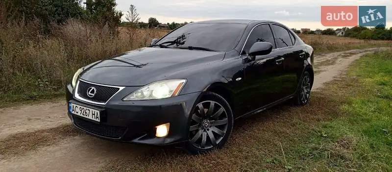 2008 lexus is 220d