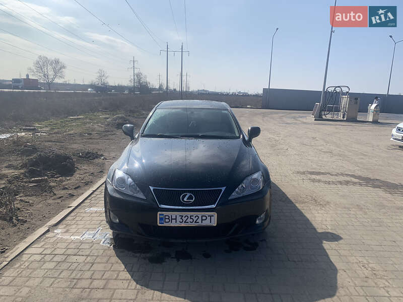 2008 lexus is 220d