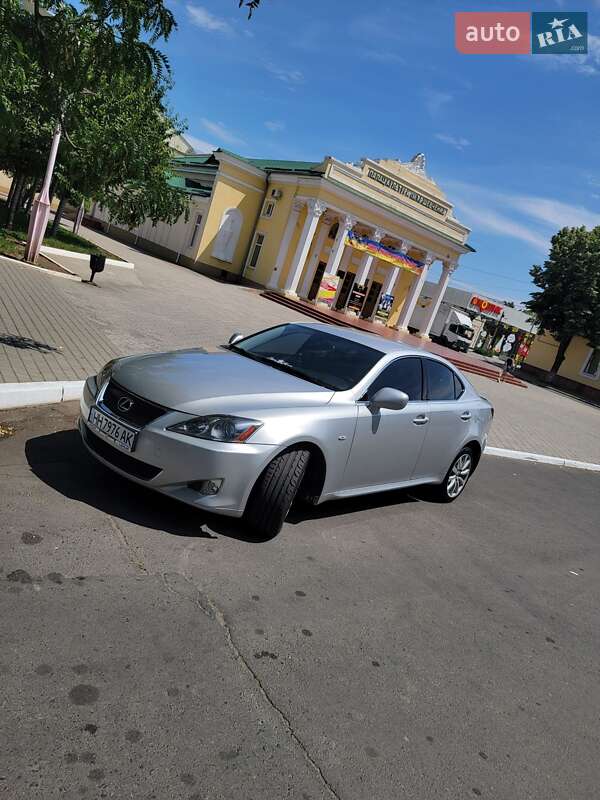 2006 lexus is 220d