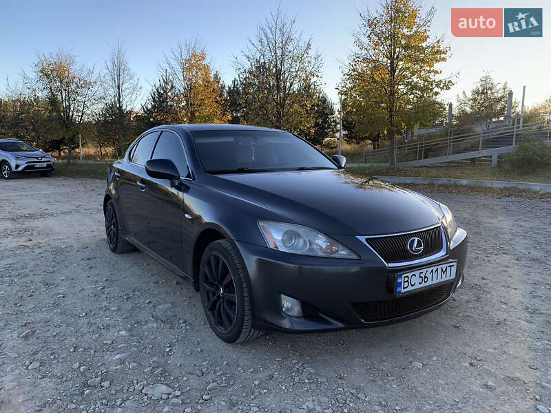 2007 lexus is-220d