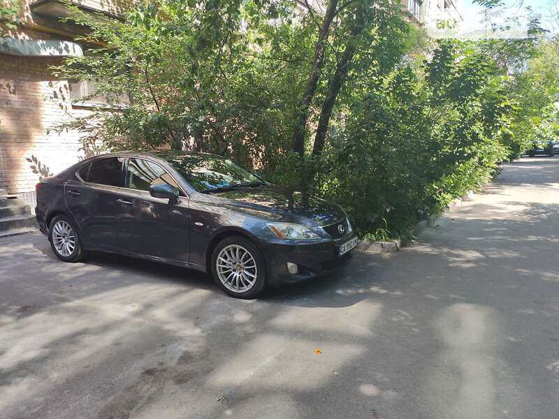 2007 lexus is 220d