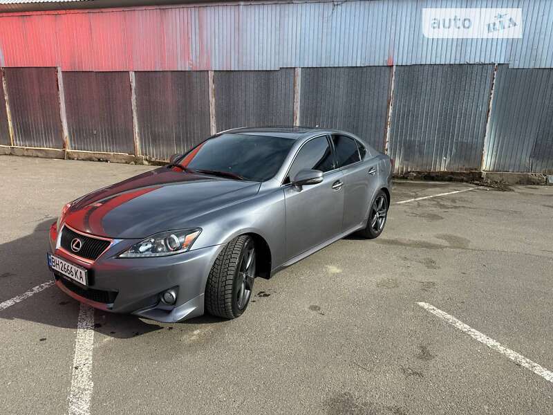 2012 lexus is 250