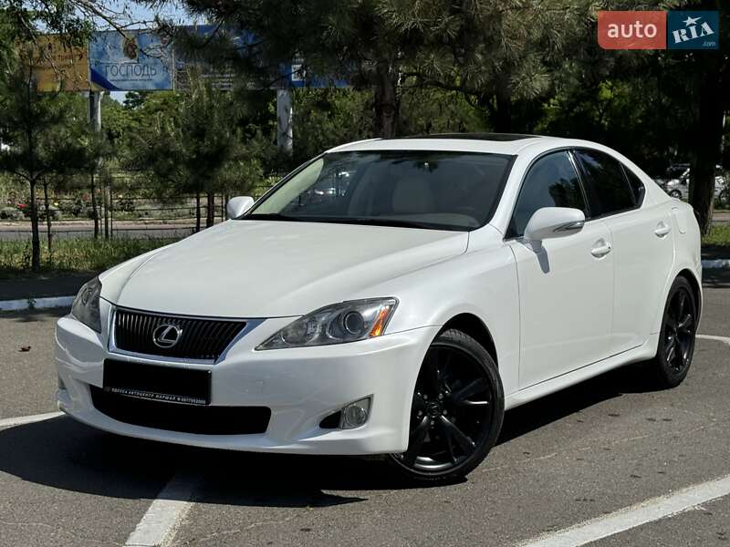 2010 lexus is 250
