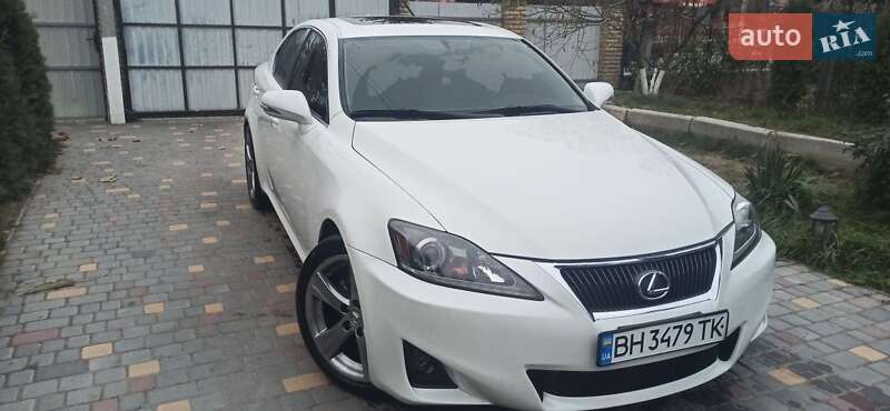 2012 lexus is 250