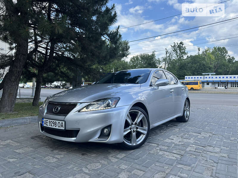 2011 lexus is 250
