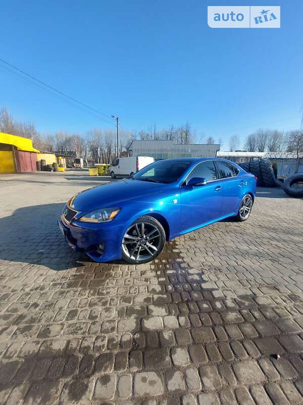 2011 lexus is 250