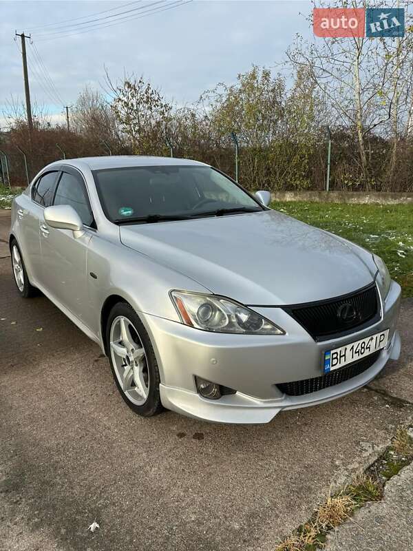 2008 lexus is