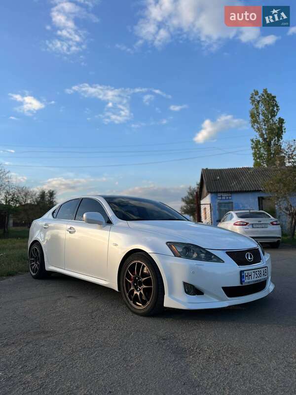 2008 lexus is 300