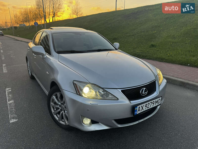 2008 lexus is 300