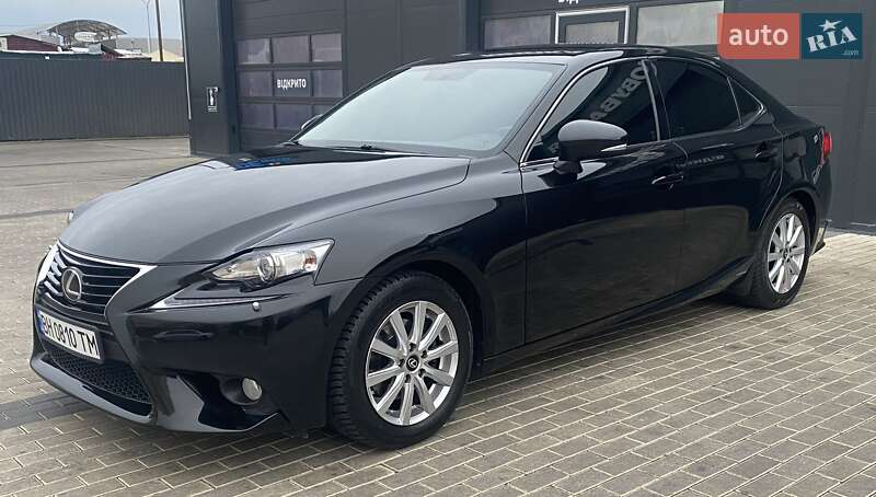 2014 lexus is 300h