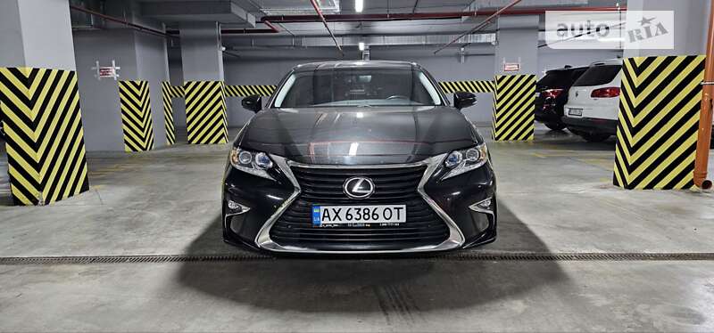 2016 lexus es-250