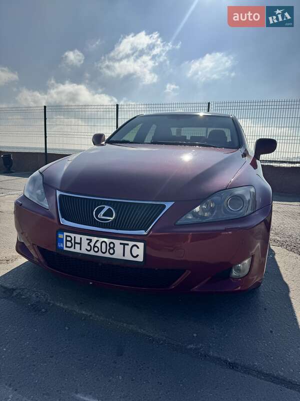 2005 lexus is 250