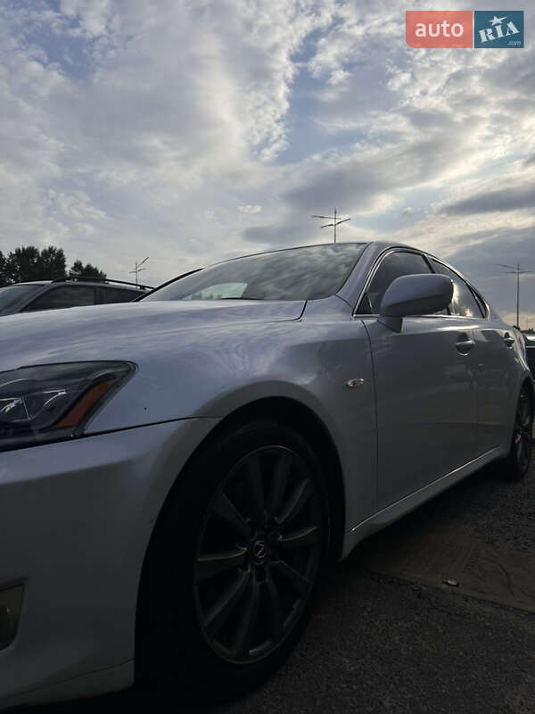 2008 lexus is