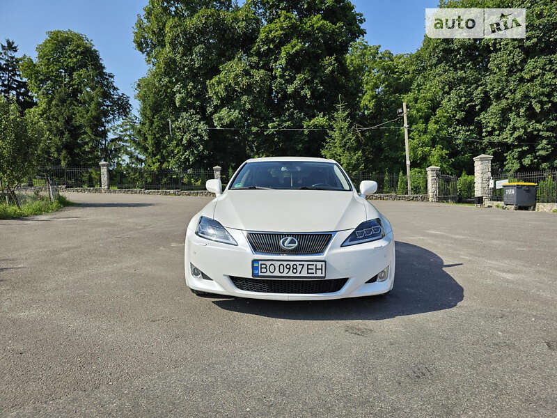 2008 lexus is 250