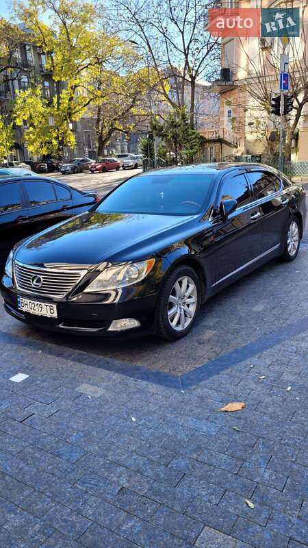 2007 LEXUS LS
