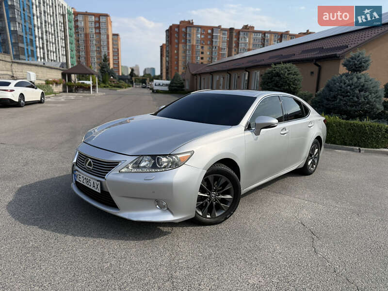 2012 lexus es 300h