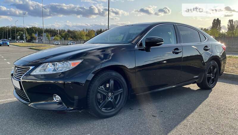 2013 lexus es 300h