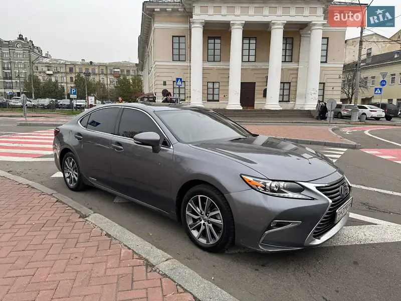 2015 lexus es-300h